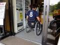 入口2枚扉があります。
2枚共80cmあるので車いすでも十分入れます。
