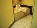 和式トイレ和式便器にも手すりはありません。