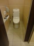 洋式トイレ入口　幅54cm　外開き